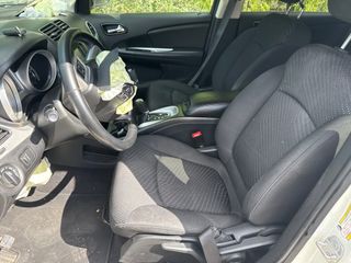 2018 Dodge Journey SE - Interior Front Seat Image